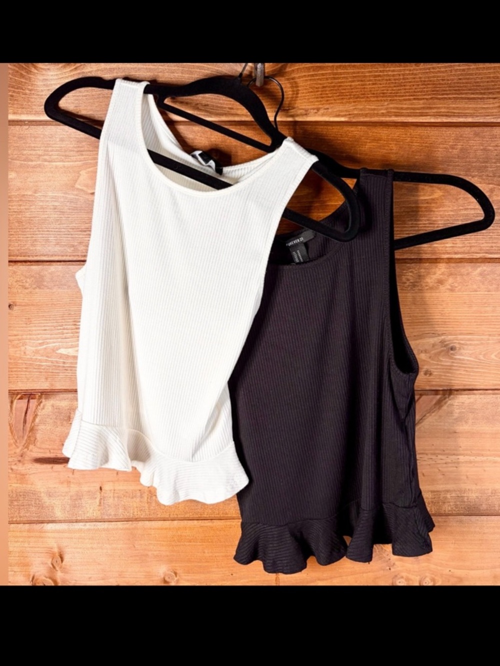 TWO🩷🩷 Forever 21 White and Black Ribbed Ruffle Peplum Crop Tank Tops Medium 🖤